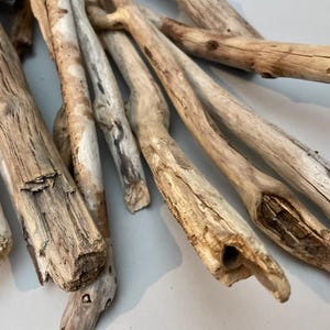 Driftwood Piece Coastal Decor Branch Macrame Dowel Rustic Drift Wood Bulk Natural Wood Bundle for Craft Beach Wedding Centerpiece DIY Kit